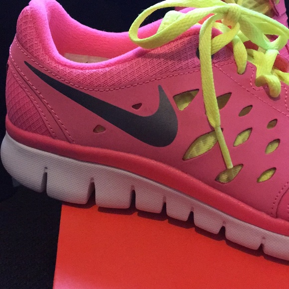 Nike Flex 2013 RN (GS) - Picture 2 of 7